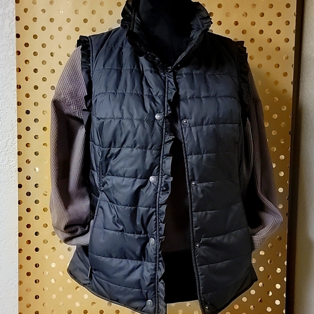 Ariat ruffle vest